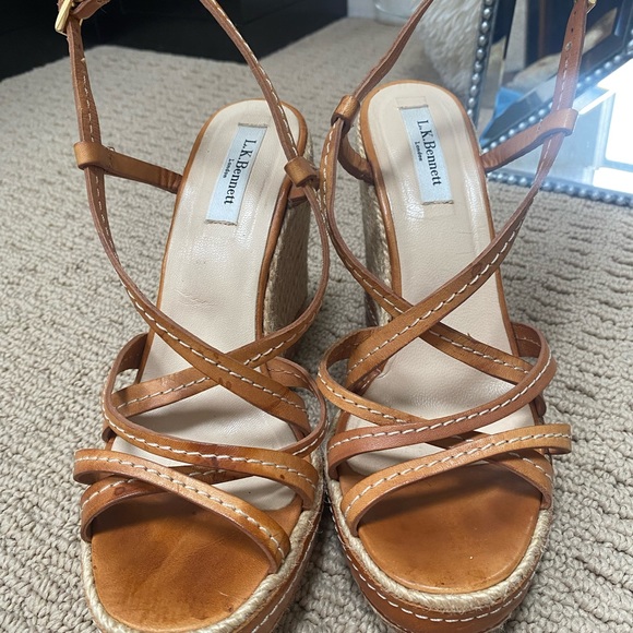 L.K. Bennett Tan leather wedges - Picture 5 of 7